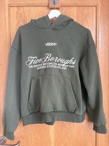 H&M Men's Cropped Hoodie Size Small