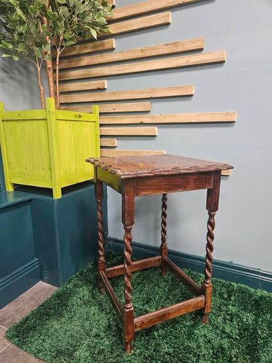 The Pink De Vine - Up-cycled Vintage Side Table