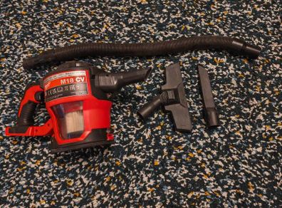 Milwaukee hoover