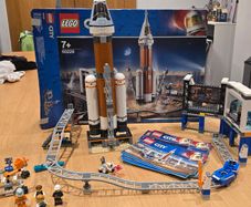 lego city deep space rocket and launcher