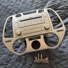 Hyundai i20 Original Radio + Dashboard Trim (Console Panel)