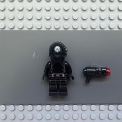 lego Star Wars sw0520 Imperial Gunner minifigure- Helmet with Silver Imperial Logo, Light Nougat Head, Open Mouth