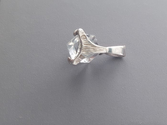 925 Sterling Silver Pendant.