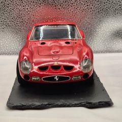 Burago 1962 Ferrari GTO Model Car