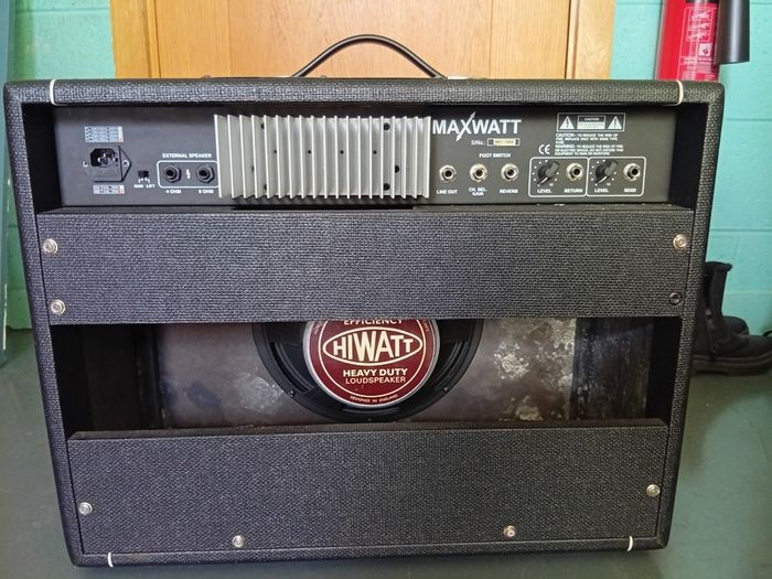 Hiwatt Maxwatt G100 112R guitar amplifier