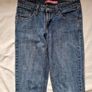 Vintage levis 518 skinny Size 28/31 zip fly in excellent condition Image 3