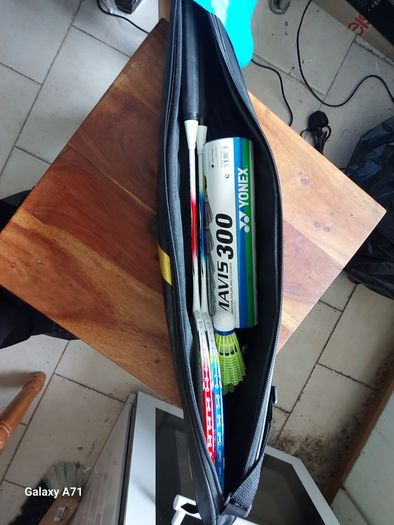 Senston Armor Badminton set, 2 Rackets and Tube of shuttlecocks, in lovely case