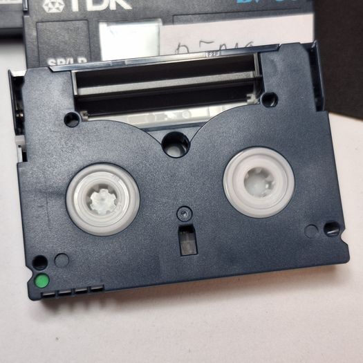 Lot of 5 Vintage TDK MiniDV Digital Video Cassettes 60 Min - Model DVM60