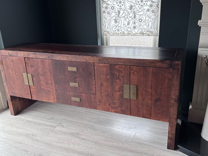 Sideboard
