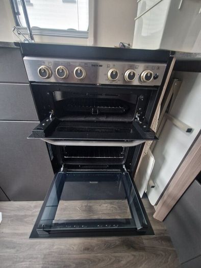 Caravan Reduced 23,500