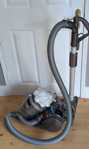 Dyson DC19 vacuum hoover (hose damaged) - repair/parts - PLEASE READ FULL AD