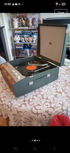 vintage hmv record player