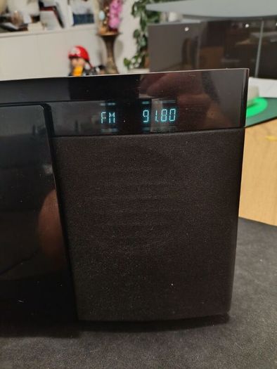 Panasonic SC-HC297 compact stereo system