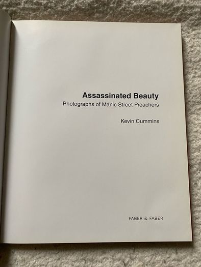 book Assassinated Beauty photographs of the manic street preachers
