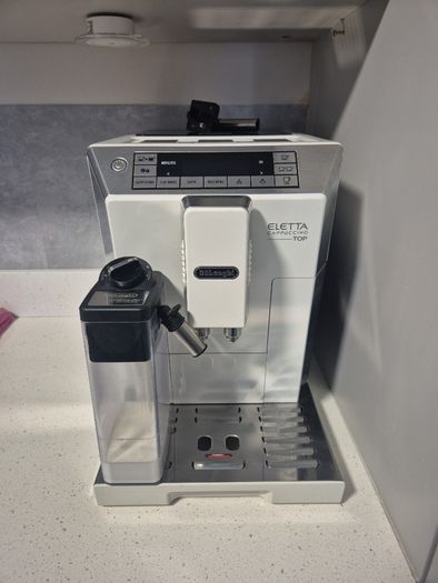 DeLonghi Eletta cappucino coffe machine