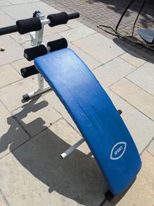 Adjustable and foldable exercise/abdominal bench