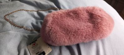 Faux fur pink shoulder clutch bag BNWT