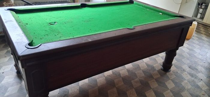 pool table