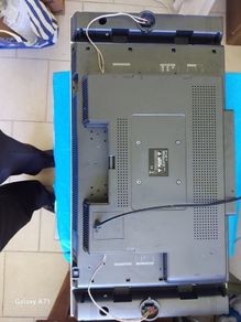 LEXSOR 27 inch LCD TV with 2 Side Speakers, Working Fine, No remote control