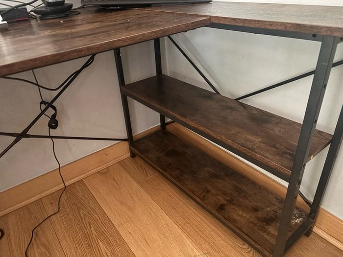 corner desk