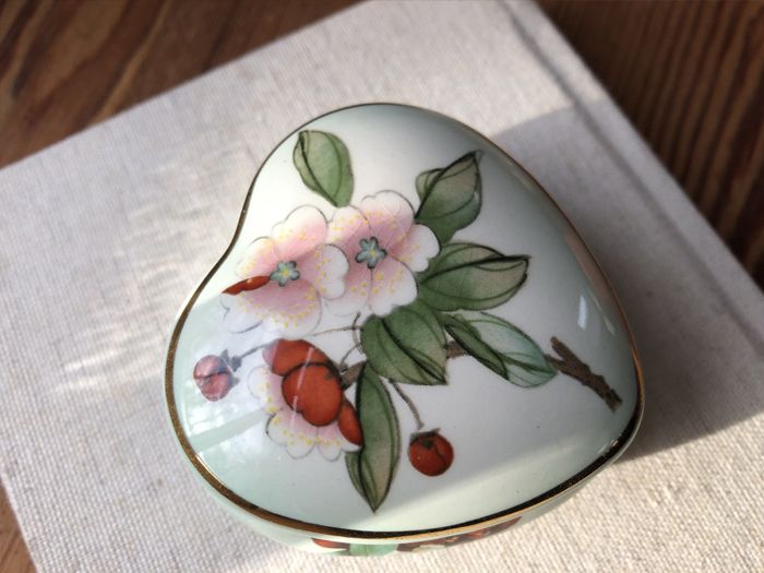 Vintage Trinket Box - Royal Worcester Palissy Heart Shaped Box