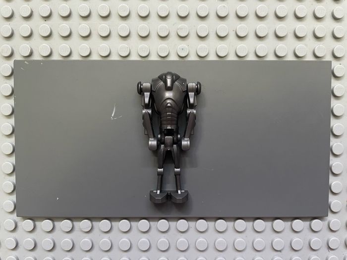 lego Star Wars sw1321 Super Battle Droid minifigure- Pearl Dark Gray, Narrow Head, Chest Light Indent
