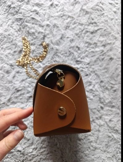 Light brown leather bag