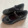 Clark's girls patent leather shoe Image 2