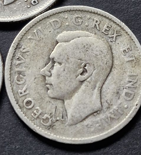 Canada 1942/43/44 Silver 25 Cents coins - George VI