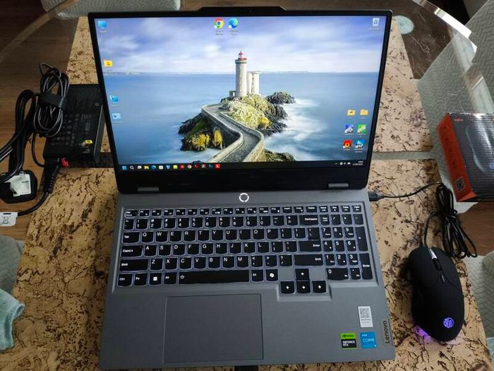 Gaming Laptop Lenovo Loq i5 12450HX 8/12 RTX3050 6gb 95w 16gb Ddr5 512GB Nvme 144hz Win11 Rgb