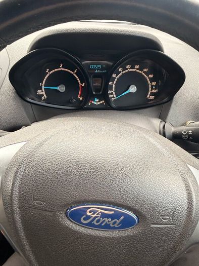 Ford transit courier