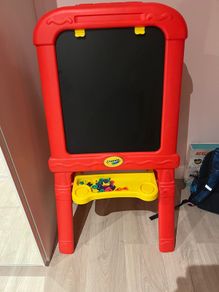 crayola easel