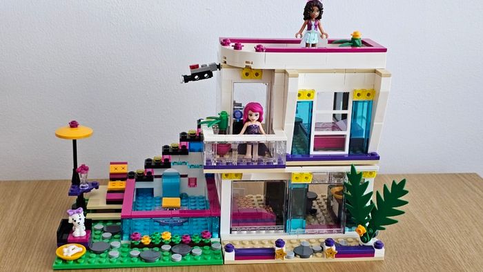 Lego Friends Livi's Pop Star House (41135)