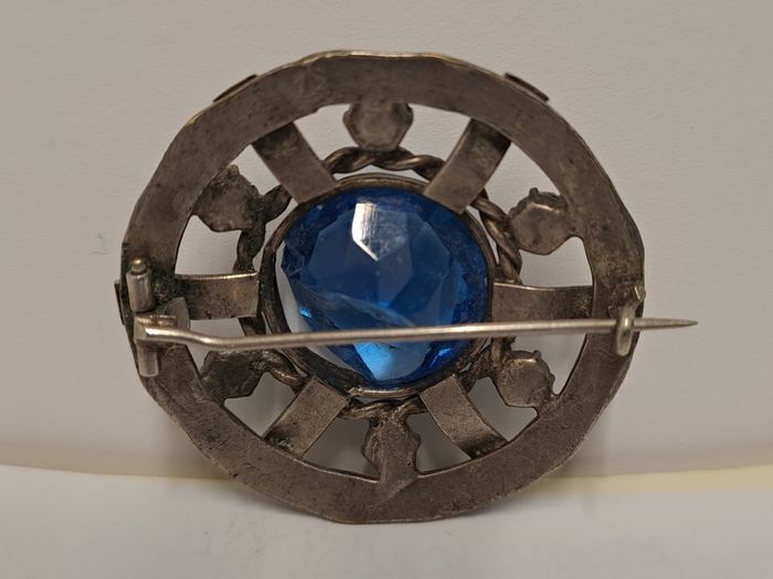 Vintage brooch art deco 1930s