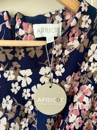 Apricot dress, uk 10, new with tag