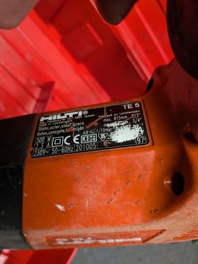 Hilti TE5 220v