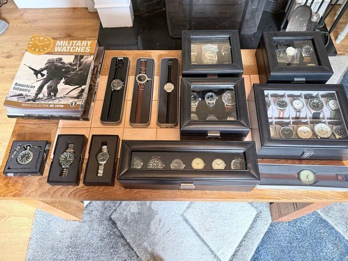 Military Watch Collection (40 issues)