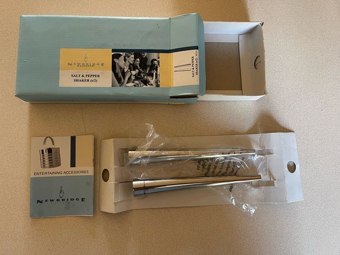 Newbridge Silverware Salt & Pepper Shakers