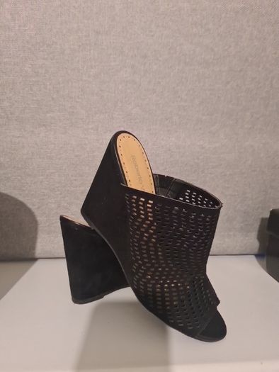 Dune shoes