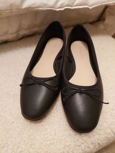 Ladies flats