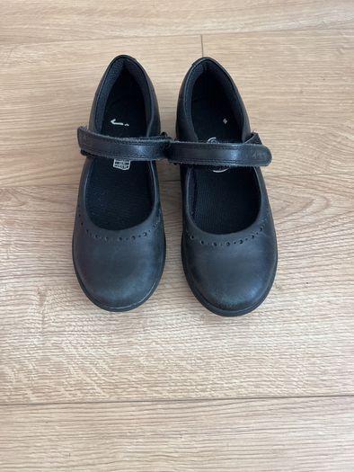shoes school
