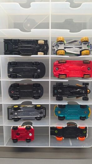 Hot Wheels Pack of 10 Cars 6