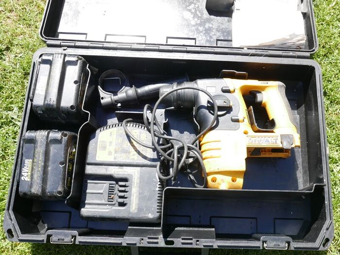 Dewalt DC222 SDS Cordless Drill 24V With 2 Battery and Box  in working order