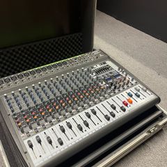 Behringer Pmp6000 & flight case