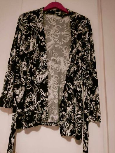 Beautiful cardigan.