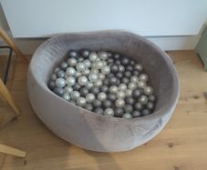 MISIOO ball pit