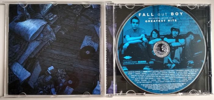 Fall Out Boy - Believers Never Die Greatest Hits CD (2009) Bonus tracks VG+