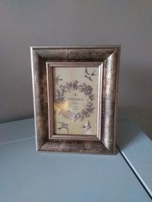 Vintage Look Gold Photo Frame