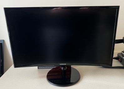 Samsung Curved Monitor 24"