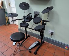 Full electric drumkit set (Millennium HD-120)